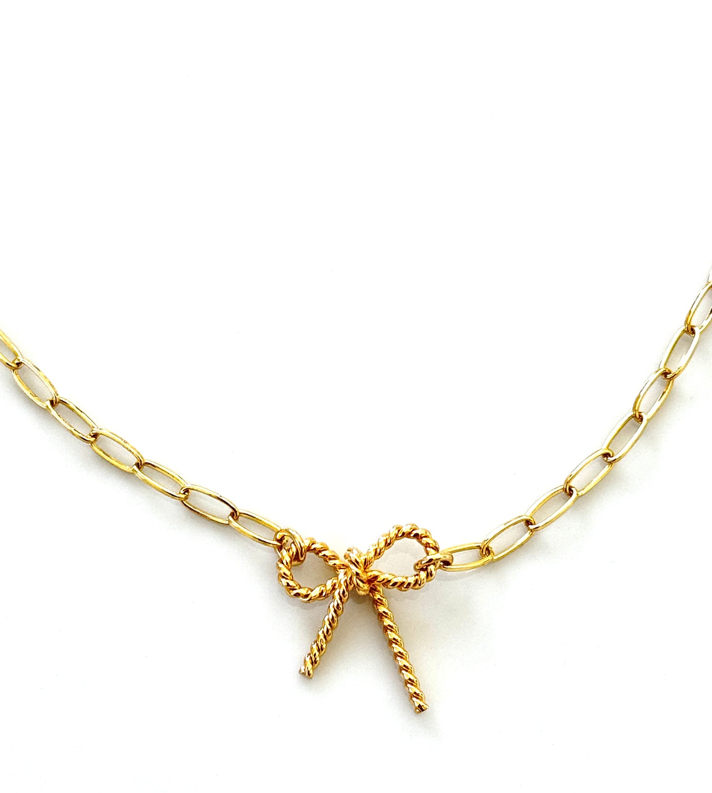 Bow chain necklace